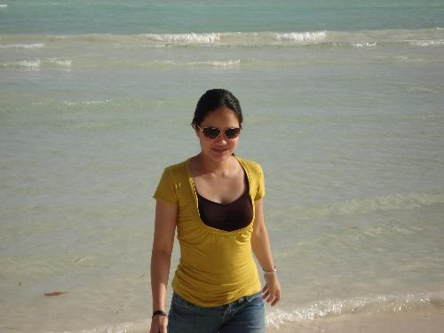 posing - wer in bohol beach club for our honeymoon escapades and i cant help to ask my hubby to took one for myself and being the willingly one who gave my very best pose.