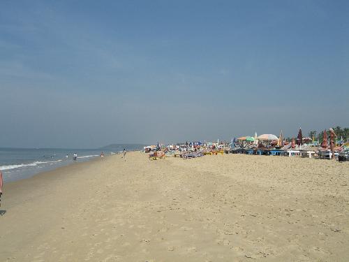 Goa beach - Beach at Goa filled with tourists