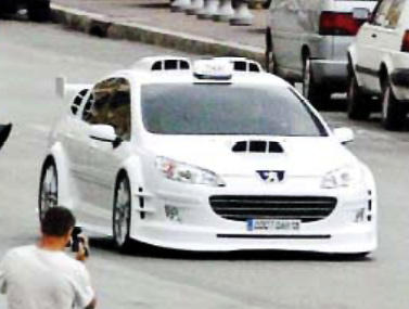 taxi 4 movie play - question taxi 4?????good movie.........