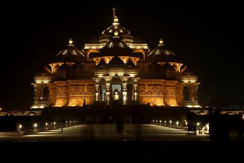 Akshardham Temple At Night - This Akshardham Temple is located in Ahmedabad,Gujarat in India..Its quite beautiful and was in news a few years back when it came under militant attack.Many innocent devotees and guards lost their lives.