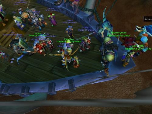 A lot of people on the Zepellin - Hehe look at all that people on the zepellin :S, they were going to Ironforge to kill some gnomes :)