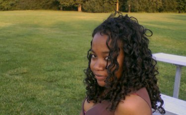 Curly hair in the summertime - So i was 'blessed' with curls as my mom likes to put it. But i must be the only curly haired person who hates curls! It frizzes easily and the winter months creates a mini war in the texture. The things i do to it every month to make it straight is crazy, straight perms, flat irons, blow dryer, round brush, items i could not do without (i tell myself)...