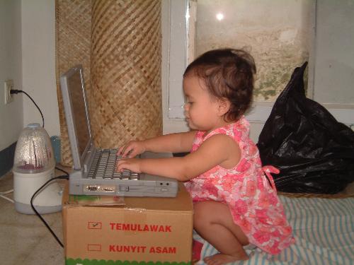 computer - 1 year old learn computer already