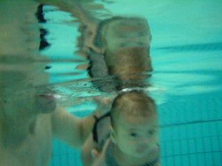 Baby dive - She's about 7 weeks old when we try this baby dive