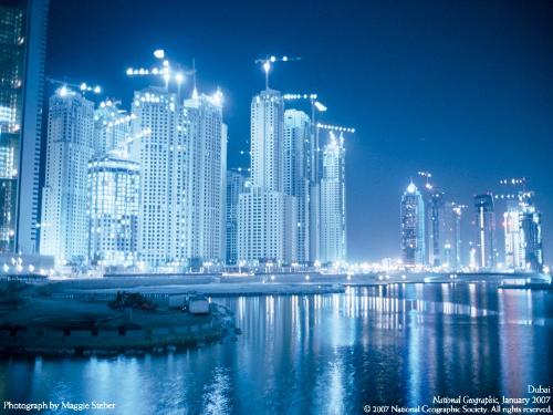 Jumeirah Beach Residence - The Jumeirah Beach Residence, Dubai, at night.