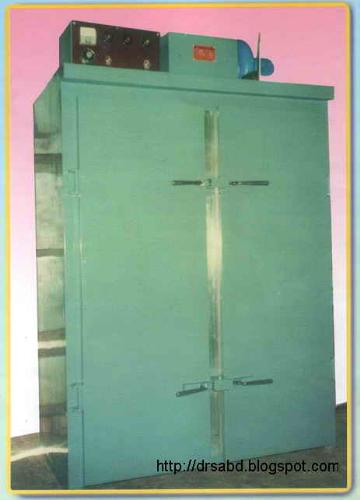 bottle drying machine - this type of machine use in some pharmaceuticals company, it is made locall and available in bangladesh. you may like to visit my blog to know more... http://drsabd.blogspot.com/2006/12/bottle-drying-machine.html