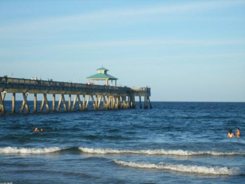 Deerfield Beach, FL - This is a picture of the pier at Deerfield Beach, FL. It was really fun to fish off the pier!!!