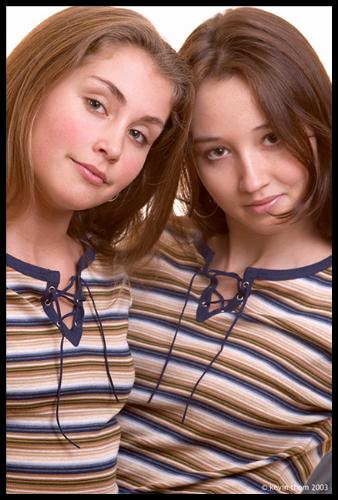 Fraternal twin sister - A picture of two cute sisters. They are fraternal twins.