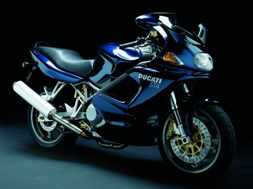 Ducati ST4 - A picture of the motorcycle Ducati ST4