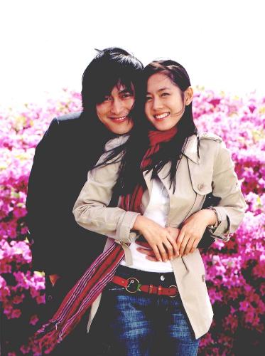 A moment to remember  - wee.. cute couple~