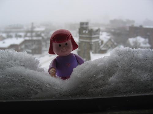 Lulu sous la neige - Hello I'm Lulu and I love to play in the snow!