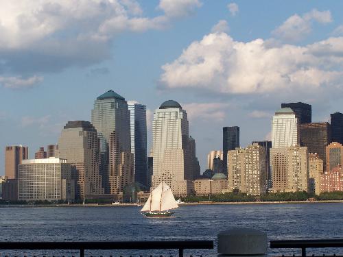 Manhattan - Manhattan from Jersey city and a bateau a voile!