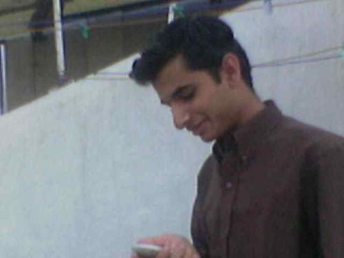 Me with my Old Mobile Phone - Well, i m with my old mobile phone.