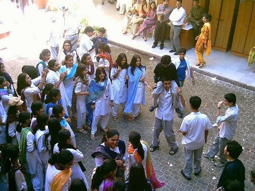 School life - Fun in school life, we all had fun moment in our school life. few pics about those moments.