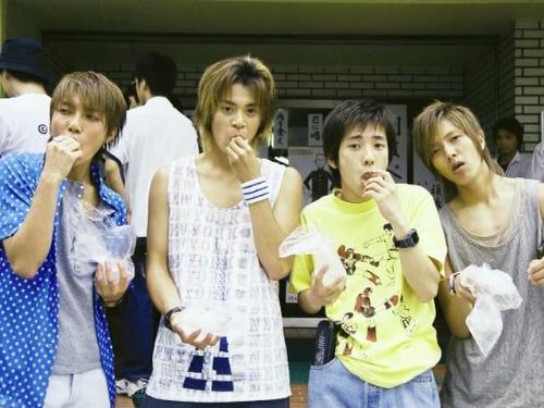 the doutei boys - the cast of Stand Up! : Ninomiya Kazunari, Shun Oguri, Yamashita Tomohisa (yamapi), Hiroki Narimiya