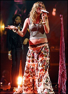 Joss Stone - Performing Live