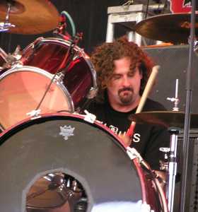 cannibal corpse - the drummer who playing hard