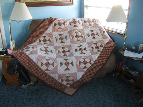 Quilt by newgator9999 - This is the quilt that i made for husband for his birthday last October