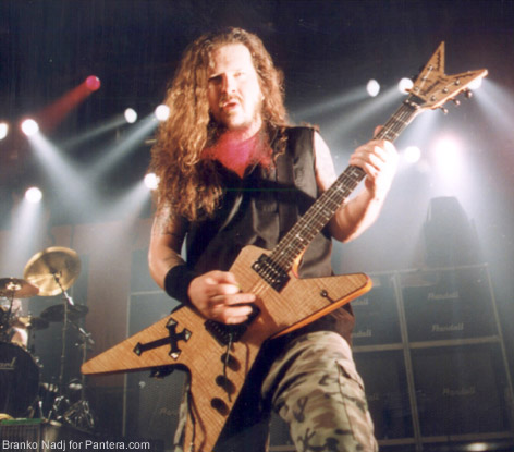 Dimebag Darrel - Dimebad Darrel a rocking person!