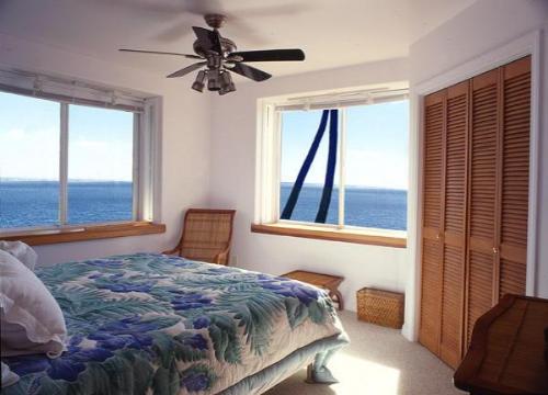 Beach House - A room with the view of the sea.