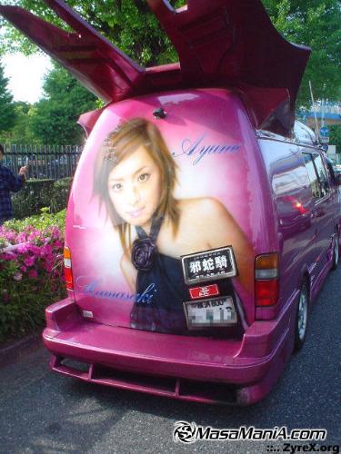 ayumi hamasaki - a fan put her pic on the back on a van 