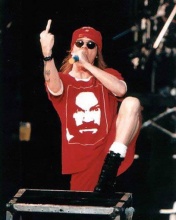w.axl rose - GUns and roses rulz!