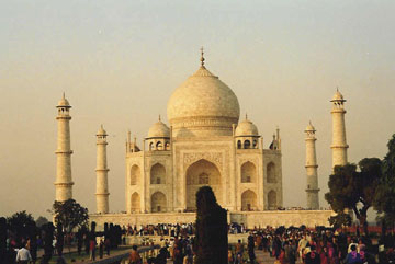 Taj Mahal - India - Taj Mahal was built by Shah Jahan in memory of his wife Mumtaz Mahal, It is one of the wonders of the world. It is one of the finest monuments in India
