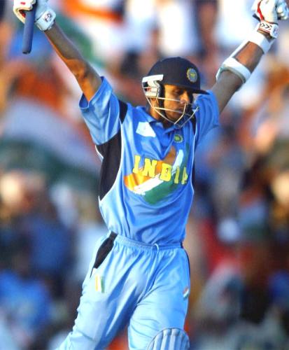 gem - I love this man, he did wonders to Indian cricket. He is Mr Dependalbe THE WALL  Rahul Dravid
