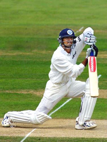 dravid - I love this man, he did wonders to Indian cricket. He is Mr Dependalbe THE WALL  Rahul Dravid