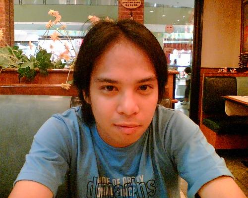 at pizza hut! - im starving..