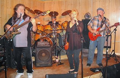 User Friendly performing - This was a fun night! Big crowd and lots of wild and crazy people out having a great time.