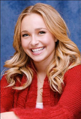 Hayden Panettiere - Hayden Panettiere smiling...