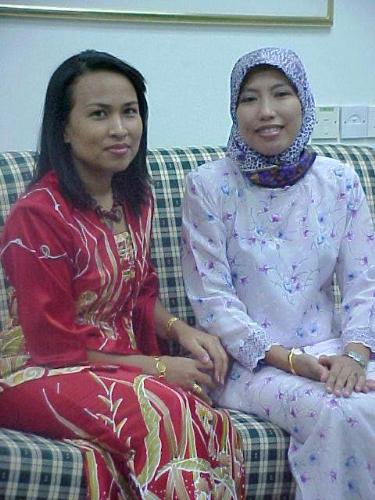 Luv my job - I luv my job and i luv ppl around me:D This job always makes me happy and feel young all the time. Cheers babeh..
