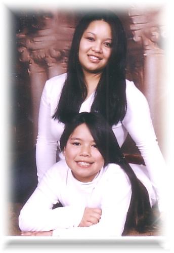 this was me and my girlie, Maile, taking pictures. - the white shirts made the pictures nice, don't you think