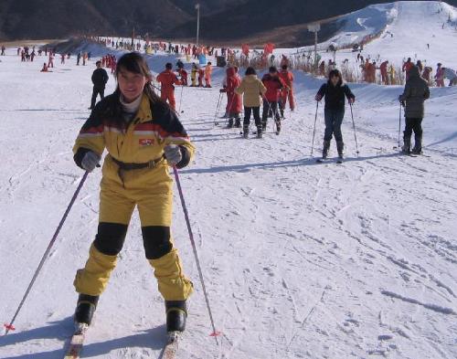 I like sporting  -  In my daily life,I always go sporting with my friends, It's wonderful!