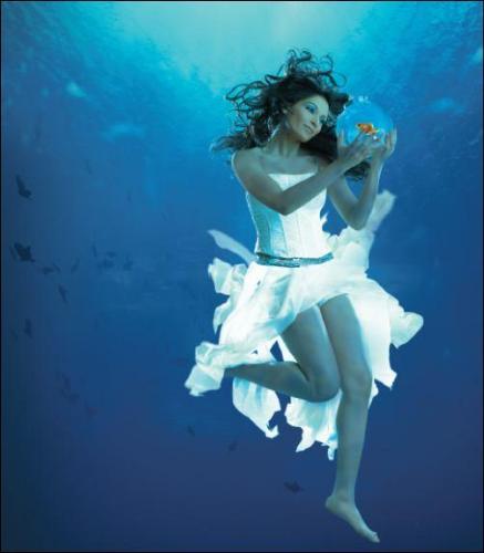 what a nice pic - this is a picture wich is to good it can also describe the water life in the world a girl in a water looks to cool n s..xy.
