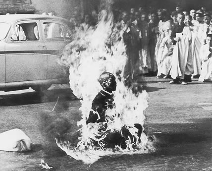 Burn Himself - Buddhiest Burning himself