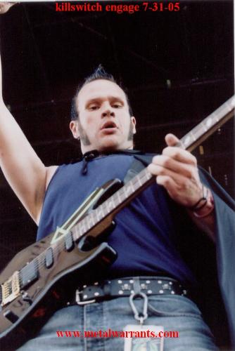 adam d - a photo of adam d the lead guitarist from killswitch