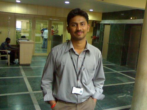 me! - Its me ! The picture u r seeing is me !