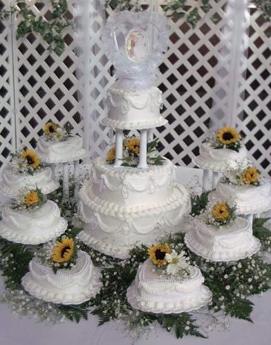 wedding cake - WEDDING CAKE photo..
