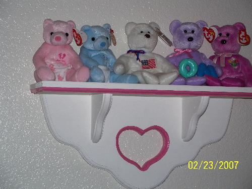 beanie babies - I have a large collection of beanie babies this a very small amount to show off.