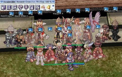 We Get It - This is a sreen shoot of my guild when we get one of payon castle on Q-ro server. Yes I play on Qro coz we Got more fun n more war there.. Q-ro Rules