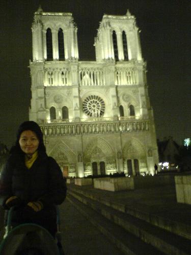 Notre Dame - A beautiful sight of Notre Dame at night.