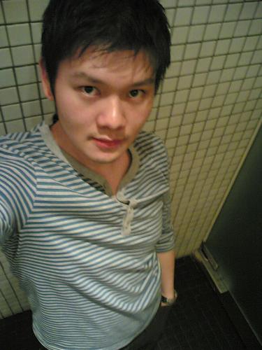 another pose - nothing to do, so i take a pic of mine