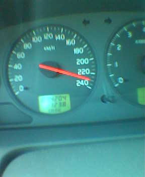 Volvo S40 2.0t going 230 km/h - Here is a picture of my old Volvo S40 2.0T going 230 km/h.