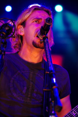 Nickelback - Nickelback, amazing band, here the singer performing live