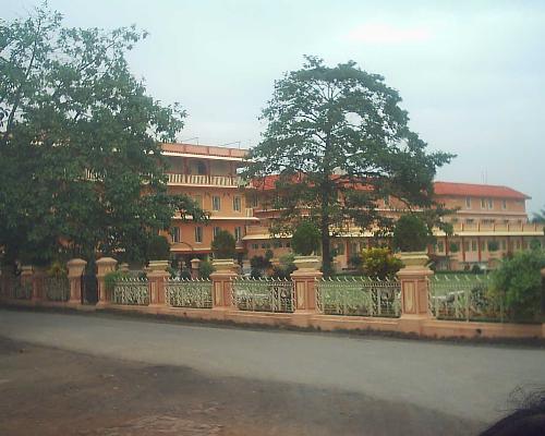Dakineshwar, Calcutta - An outside view at Dakineshwar Temple in Calcutta