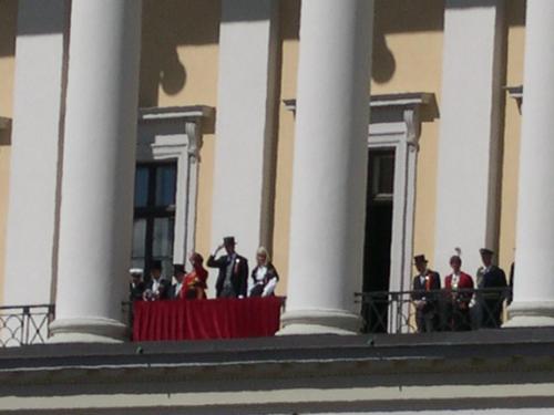 Royal family - The norwegian royal family greeting the childrens parade at the national day, 17th of May