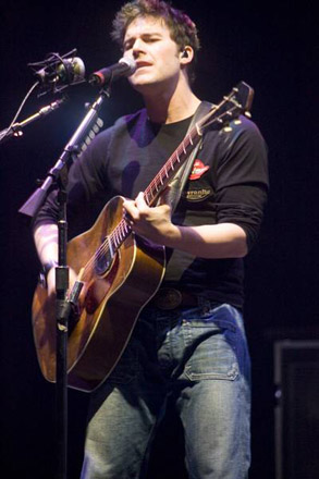 Nickelback - Nickelback, the guitarist performing live.