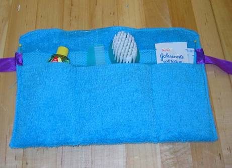 Wash Cloth Gift Set - This is a wonderful shower gift or a nice packet to put on the spare bed when expecting guests with babies or toddlers.